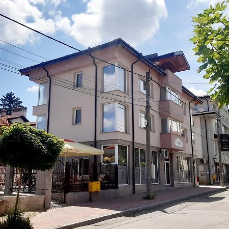 Kesta Za Gosti Stefi Hotel Samokov Exterior photo